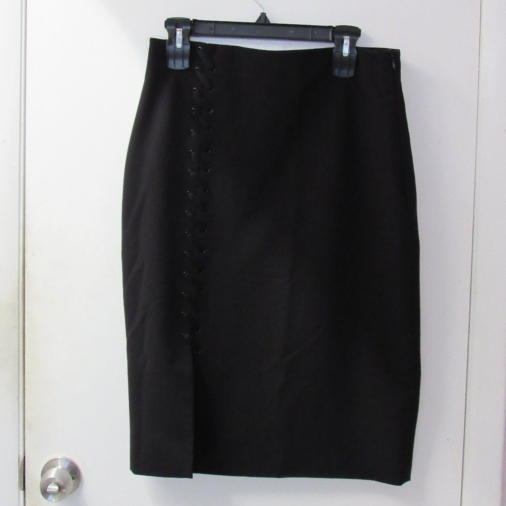 Worthingdon Side Lace-up Skirt
